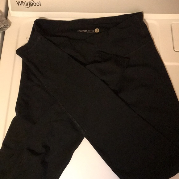 2 pairs old navy compression pants - Picture 4 of 5